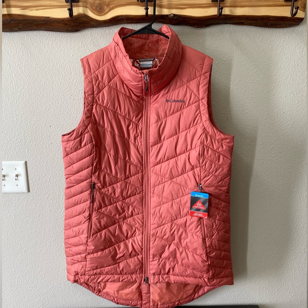 Columbia Long Vest Dark Coral color